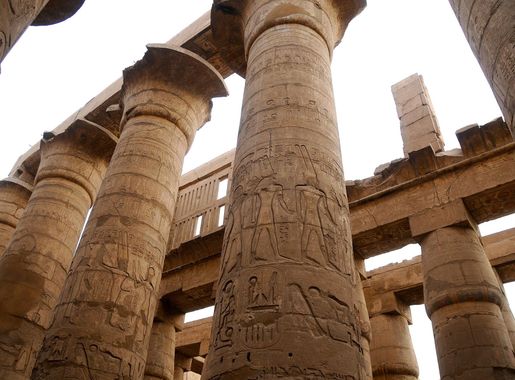 ملف:Hypostyle column in the Temple of Amun - panoramio.jpg - ويكيبيديا