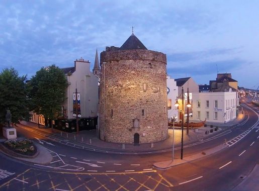 File:Reginald's Tower, The Quay, Waterford City, Ireland.JPG - Wikimedia  Commons