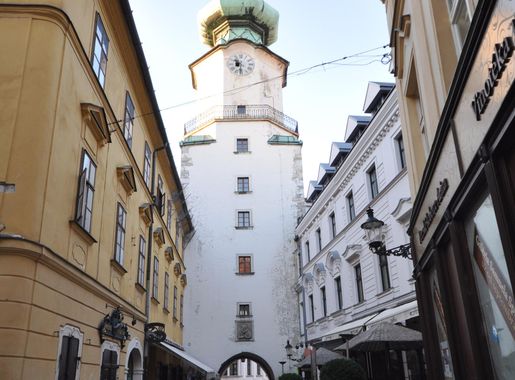 File:Michael's Gate and tower-Bratislava-Slovakia.JPG - Wikipedia