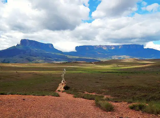 Pakaraima Mountains photo 3
