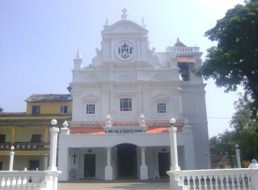File:GOA CHURCH.jpg - Wikimedia Commons