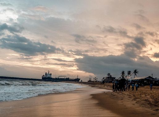 File:Evening-at-elegushi-beach.jpg - Wikimedia Commons