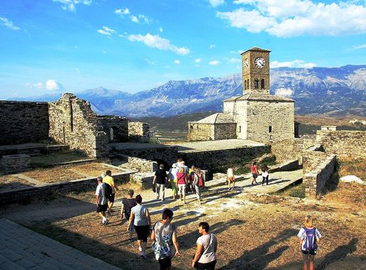 File:Gjirokastër castle Albania 2018 1.jpg - Wikimedia Commons