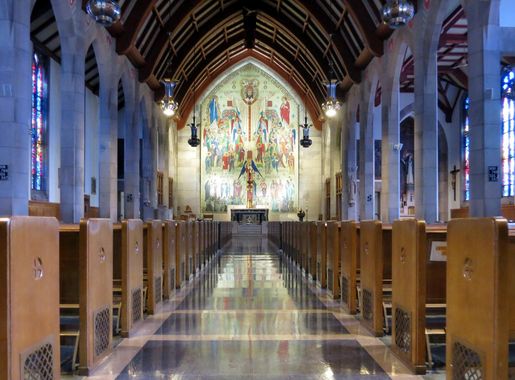 File:Saint Anthony of Padua Catholic Church (Dayton, Ohio) - nave.JPG -  Wikimedia Commons