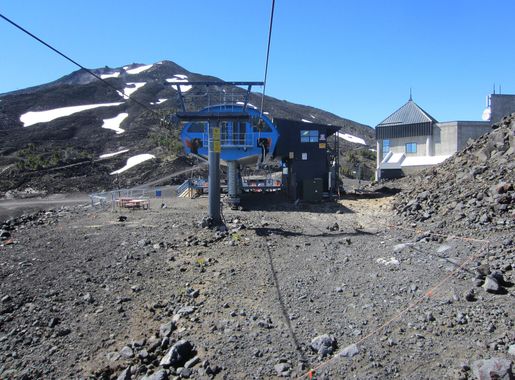 File:Mt. Bachelor Ski Resort, Oregon (2014) - 06.JPG - Wikimedia Commons