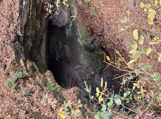 File:Sand Cave at Mammoth Cave National Park.jpg - Wikimedia Commons