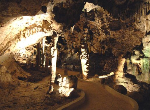 Bestand:HATO CAVES , CURACAO.jpg - Wikipedia