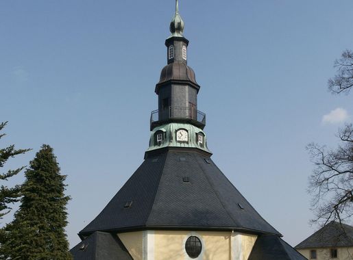 File:Seiffen Kirche 01 (MK).jpg - Wikimedia Commons