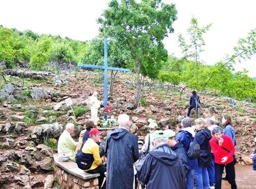 File:Blue Cross Apparition Site - Medjugorje - Hotel Pansion Porta - Bosnia  Herzegovina - Creative Commons by gnuckx - Podbrdo (4694576421).jpg -  Wikimedia Commons