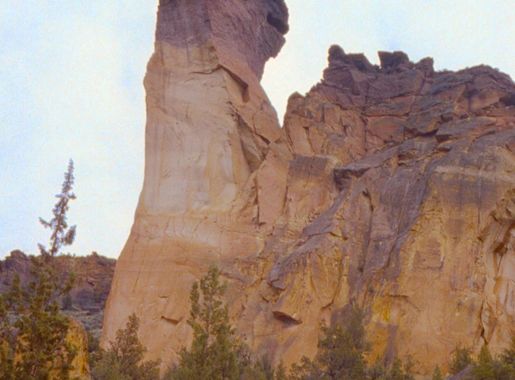 File:Monkey Face-Smith Rock SP.jpg - Wikimedia Commons