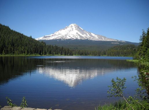 File:Mount Hood in Trillium Lake.jpg - Wikimedia Commons