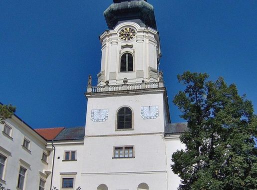 File:Cathedral Basilica of St Emmeram in Nitra1.JPG - Wikimedia Commons
