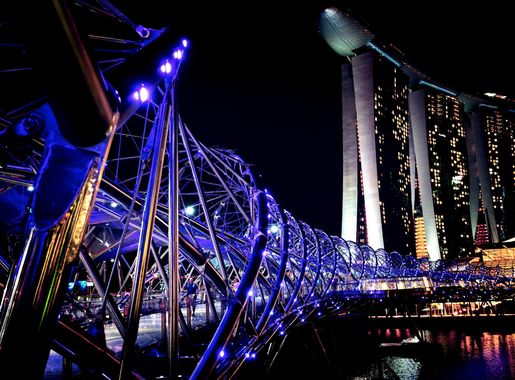 Free Images : light, bridge, night, cityscape, amusement park, landmark,  nightphotography, sony, singapore, marinabay, mbs, ilce7m2, marinabaysands,  fe35mmf28za, metropolis, helixbridge, 7ii, christmas lights, amusement  ride, nonbuilding structure ...