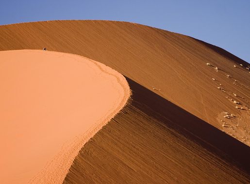 File:Sossusvlei Dune Namib Desert Namibia Luca Galuzzi 2004.JPG - Wikipedia