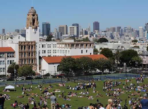 File:Dolores Park in San Francisco (TK2).JPG - Wikimedia Commons