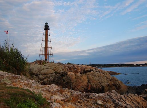 File:Marblehead Light.JPG - Wikimedia Commons
