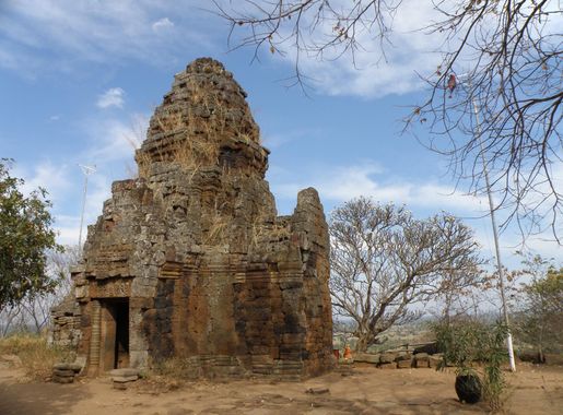 File:VatBanonTour3.JPG - Wikimedia Commons