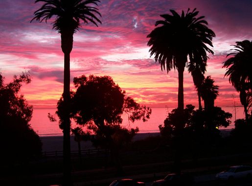 File:Sunset in santa monica.jpg - Wikimedia Commons