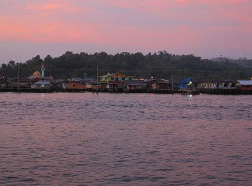 File:Kampong Ayer 01.JPG - Wikimedia Commons