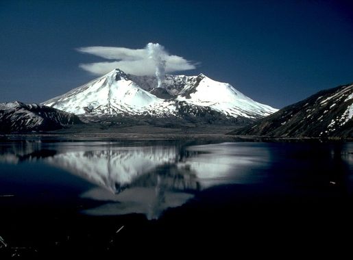 File:MSH82 st helens spirit lake reflection 05-19-82.jpg - Wikimedia Commons