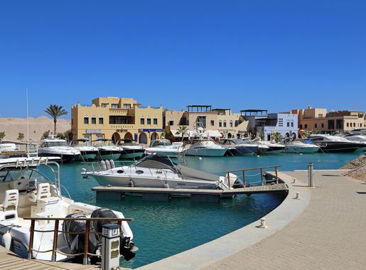 File:El Gouna Abu Tig R02.jpg - Wikimedia Commons