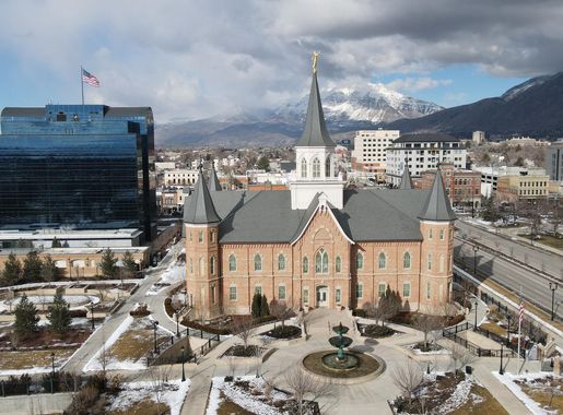 File:PVCCenter.jpg - Wikimedia Commons