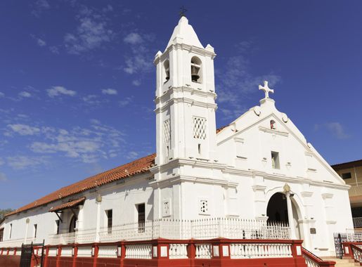 File:Iglesia de la Patrona Santa Librada.jpg - Wikipedia