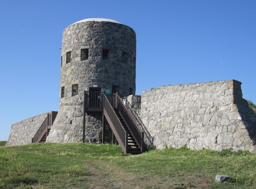 File:Guernsey 2011 013, Loophole Tower 11.jpg - Wikimedia Commons
