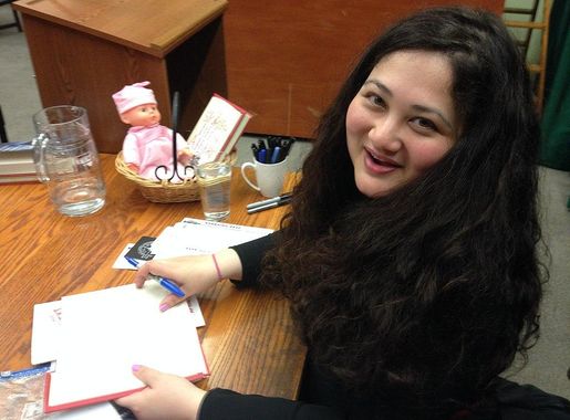 File:Gabrielle Zevin signing The Storied Life of A.J. Fikry at Vroman's  Bookstore 2014.jpg - Wikimedia Commons