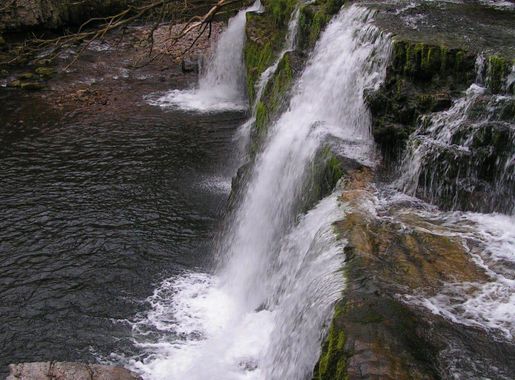File:Sgwd y Pannwr, Afon Mellte.jpg - Wikimedia Commons