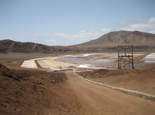 File:Pedra Lume, Salinas 2007.jpg - Wikimedia Commons