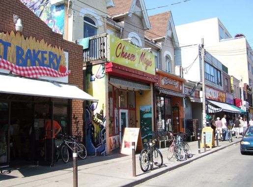 File:Kensington Market Toronto.JPG - Wikimedia Commons