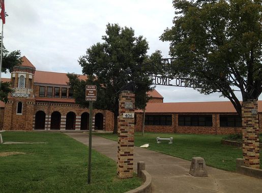 File:Bentonville High.JPG - Wikimedia Commons