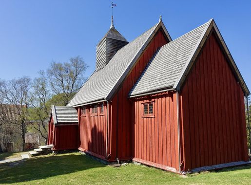 Fil:Sverresborg Trøndelag Folkemuseum Trondheim Norway 2019-04-26 Lo kirke  (Fra Åsen Levanger 1615, gjenreist 1921) Church 05944.jpg – Wikipedia