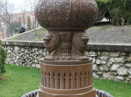 Fájl:Zsolnay Quarter well.jpg – Wikipédia