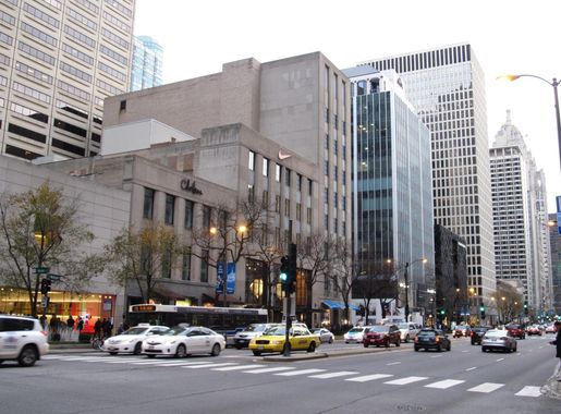 File:The Magnificent Mile, Michigan Avenue, Chicago, Illinois  (11004435593).jpg - Wikimedia Commons
