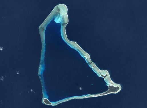 File:Utirik Atoll - 2014-02-09 - Landsat 8 - 15m.png - Wikimedia Commons