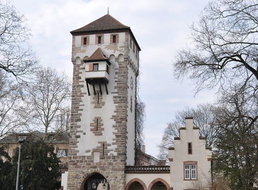File:St. Alban-Tor , Basel, Switzerland - panoramio.jpg - Wikimedia Commons