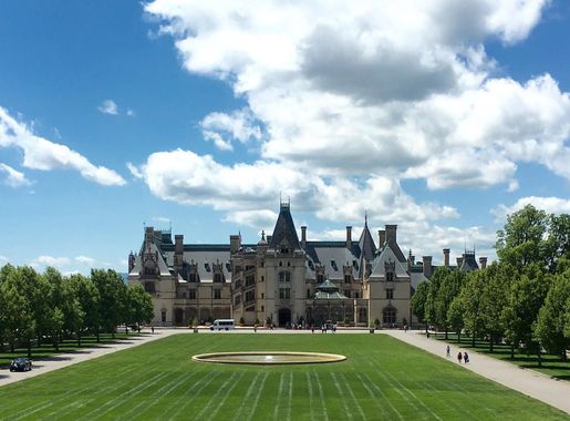 Biltmore Mansion under the sky and clouds in North Carolina image - Free  stock photo - Public Domain photo - CC0 Images