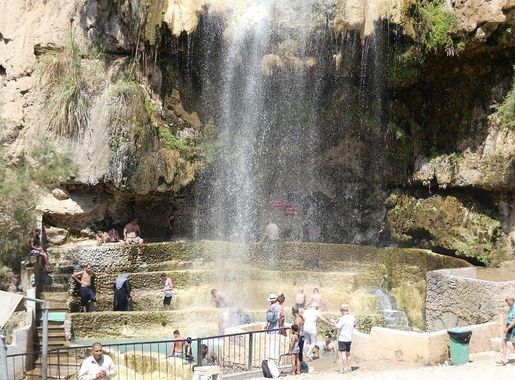 Datei:2019 Israel Jordanien 0547 Hamamat Ma'in.JPG – Wikipedia