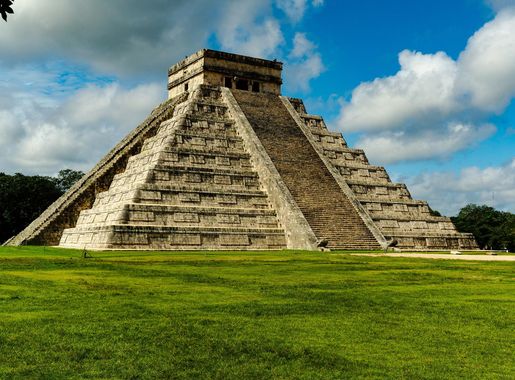 Archivo:Chichen Itzá Tierra.jpg - Wikipedia, la enciclopedia libre