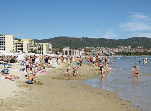 File:Sunny Beach Bulgaria 2013 1.JPG - Wikimedia Commons