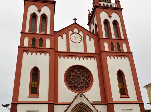 File:Cathedral Lome ext.jpg - Wikimedia Commons