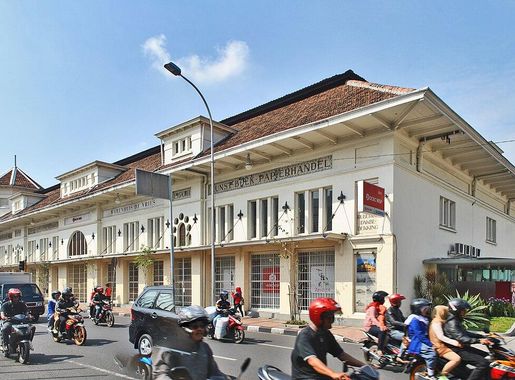 File:Warenhuis de vries (27291444521).jpg - Wikimedia Commons