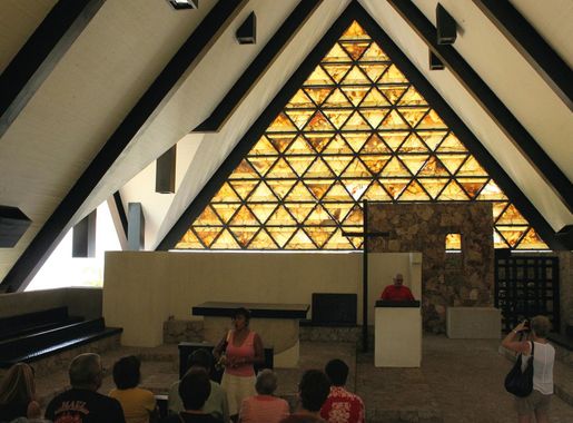 Archivo:Interior of Chapel of Peace in Acapulco, Mexico.jpg - Wikipedia, la  enciclopedia libre