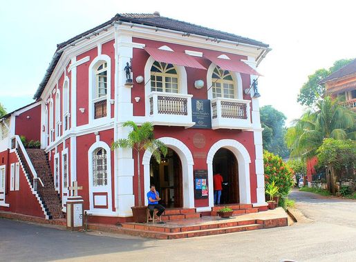 File:Gallery de Fontainhas.jpg - Wikimedia Commons