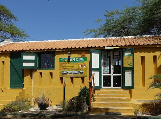 Bestand:DSC04552 Entree Christoffelpark en vm. plantage Museum Savonet.jpg  - Wikipedia