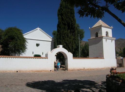 File:Iglesia de Uquia.JPG - Wikimedia Commons