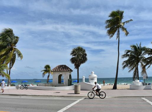 File:Cortez Beach (Fort Lauderdale, Florida).jpg - Wikimedia Commons