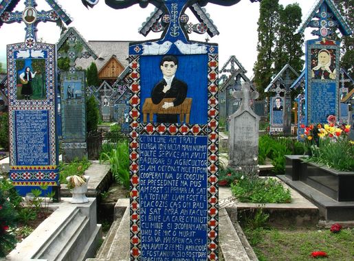 File:Cimitirul Vesel - Săpânța - detalii.JPG - Wikimedia Commons
